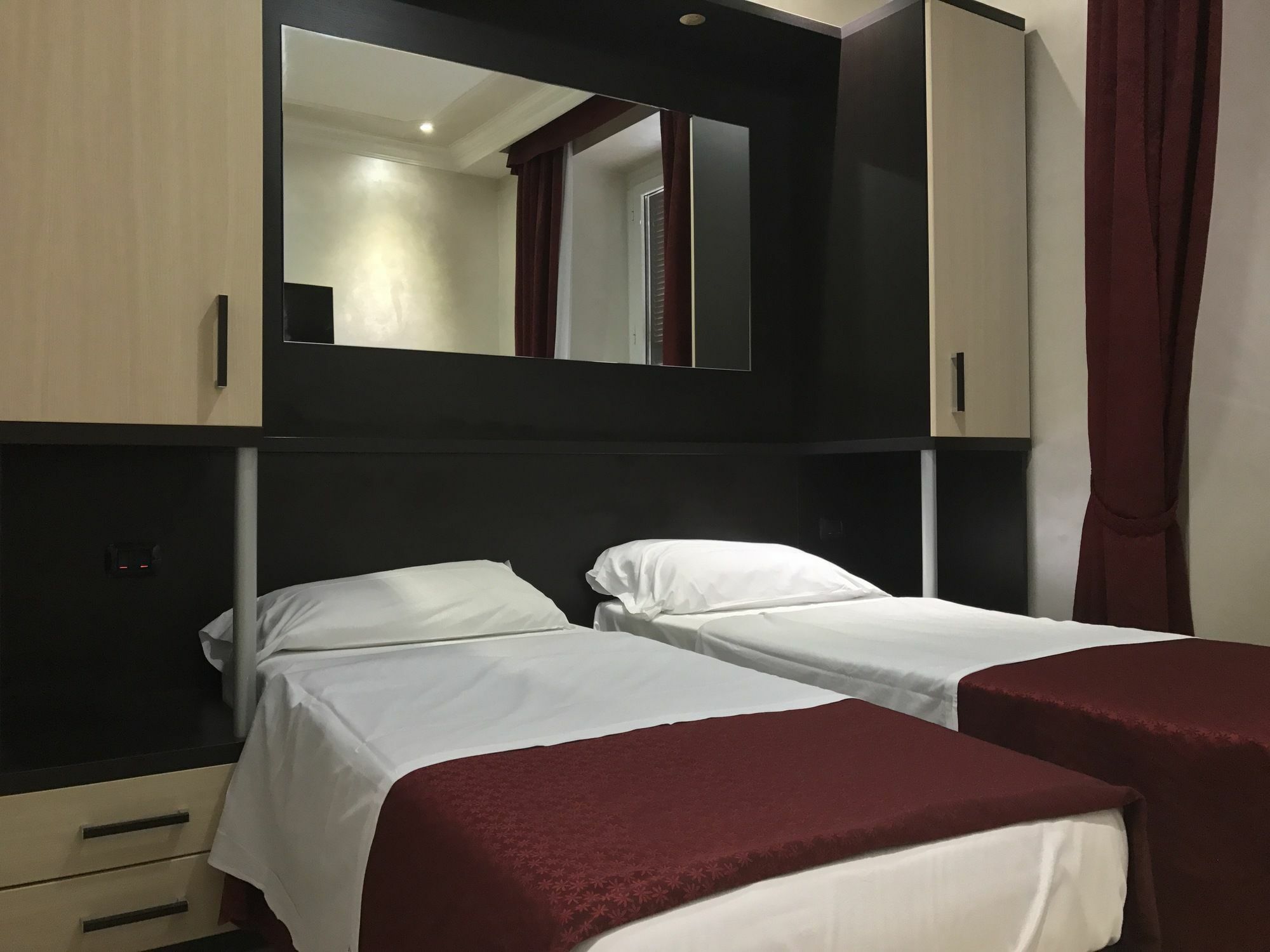 Sweety 4* Roma